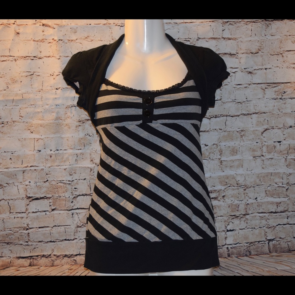 Black and grey striped top